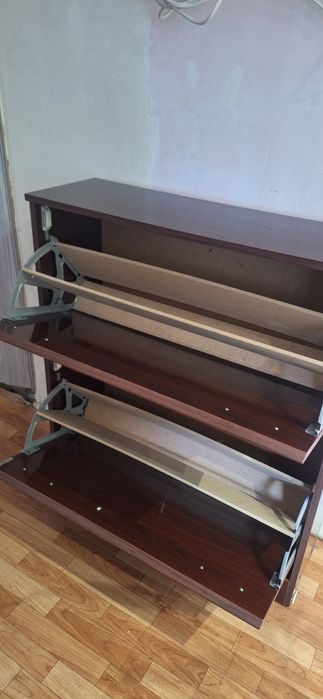 Продаеться тумба для обуви