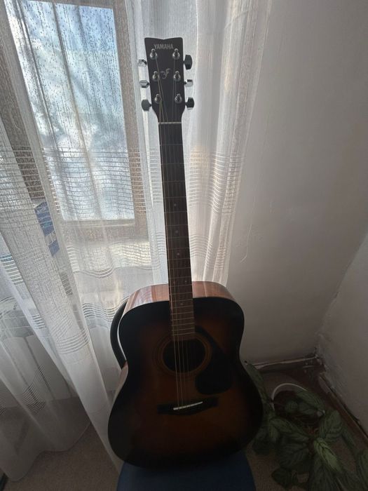 Продам гитару в отличном  состоянии