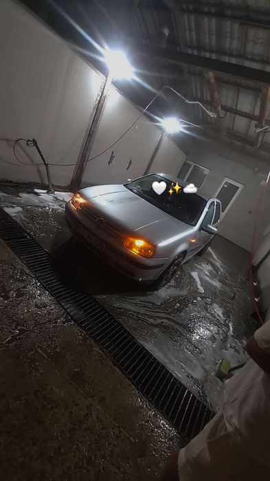 Vând /schimb  golf 4