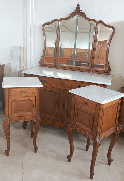 Антикварен комплект- обзавеждане за спалня