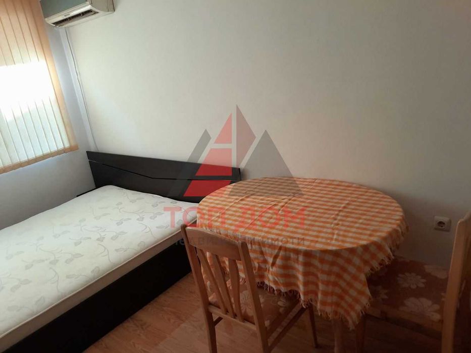 Дава се под наем Мезонет в Варна, Колхозен пазар - 50 кв.м за 306 € - Снимка #1