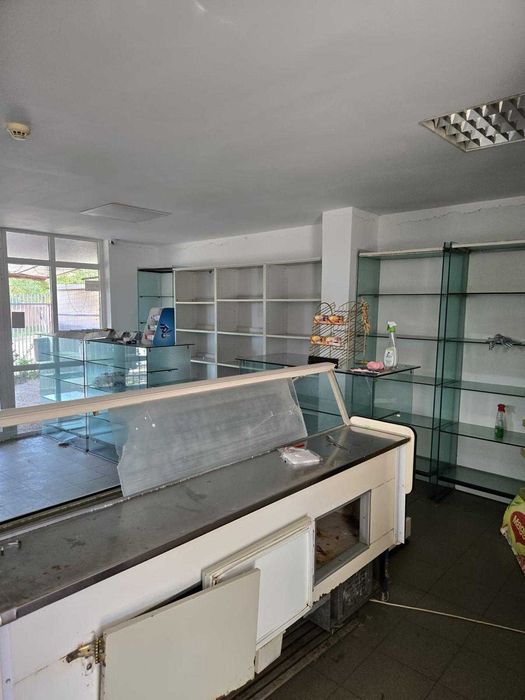 Spatiu de inchiriat pentru magazin alimentar sau nonalimentar