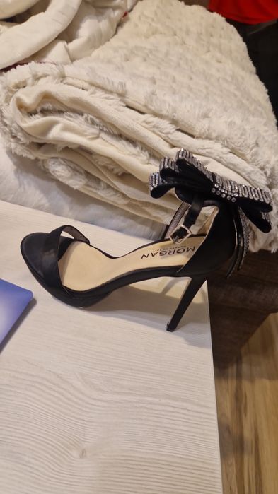 Sandale cu toc de 15 cm