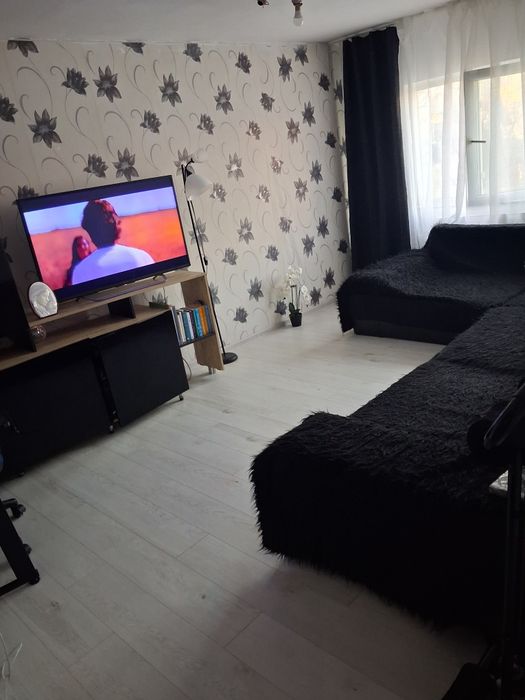Vând apartament 3 camere decomandat et1, 67 m, Debar ader