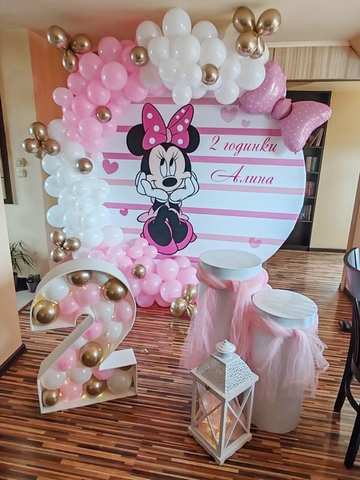 Украса за рожден ден под наем  150 евро - с арка и балони тема Мини ма