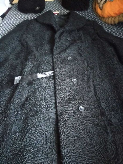 Шуба каракульча р.56