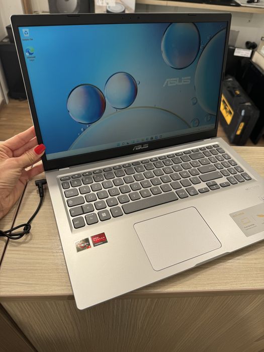 Laptop ASUS Vivobook 15, Ryzen 7 3700U, 16GB/512GB SSD, Silver, NOU!!