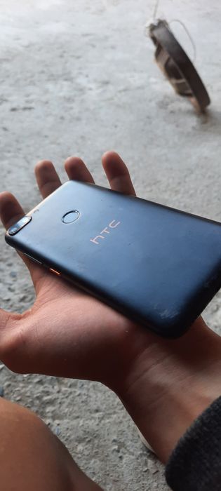 Htc  wildfire E продам телефон б/у