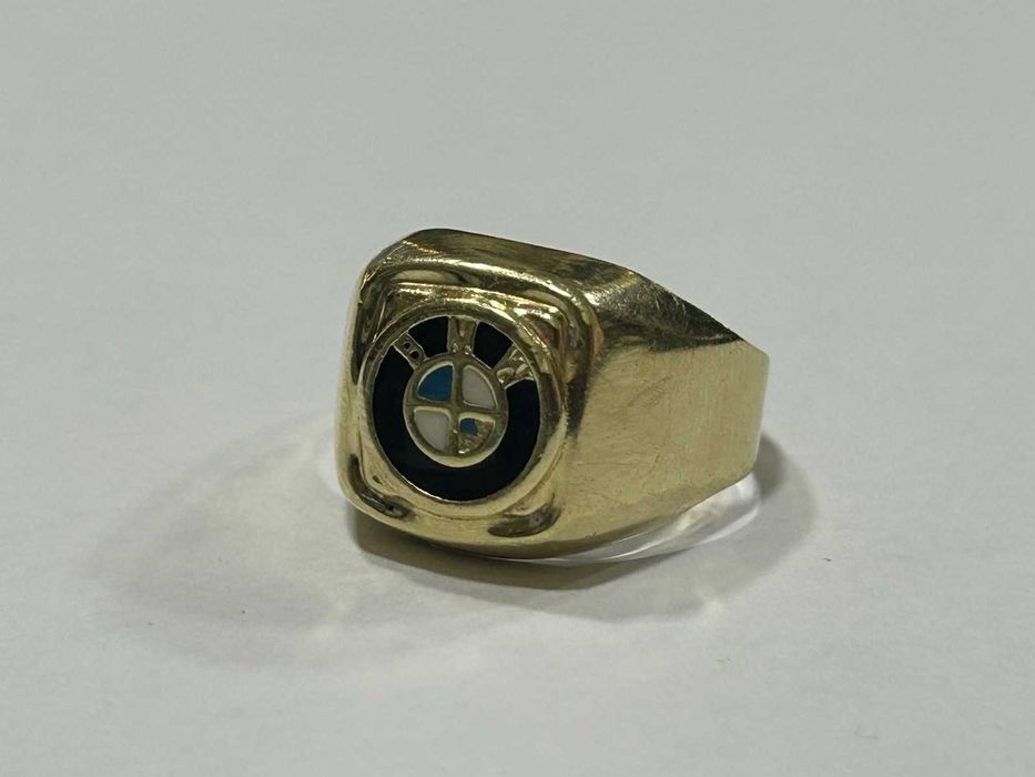 Златен пръстен 14 К 585/ 4.93 гр.