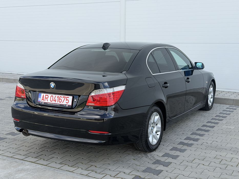 Bmw Seria 5 E60 Facelift 520d M47 - Interior Comfort Piele Nappa- Logic7-Navigatie mare-Faruri Bixenon
