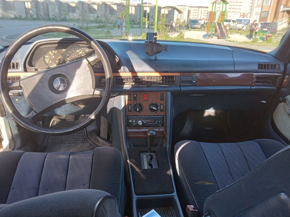 Продам  Daimler Benz-W126