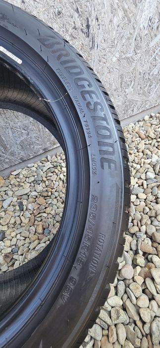 Anvelopa Pirelli 225/60 R17 99H M+S Brigestone 235/45 R18 98V