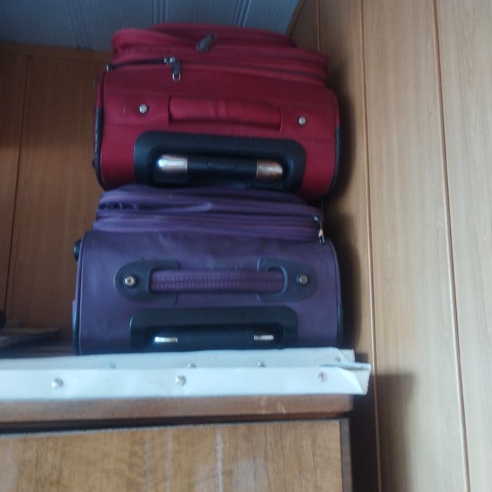 Сумка новая, чемоданы