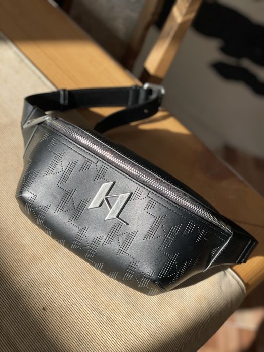 Чантичка за кръст/ през рамо