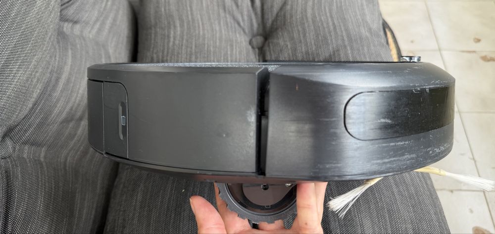 Прахосмокачка робот IROBOT ROOMBA i3