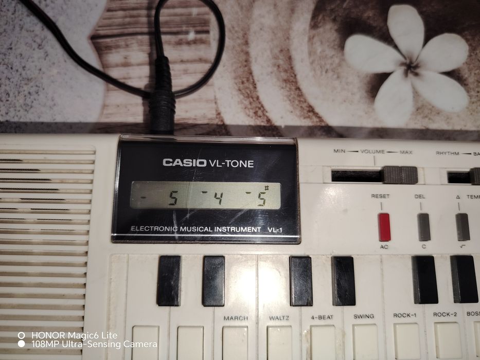 Orga/calculator de colecție Casio VL Tone