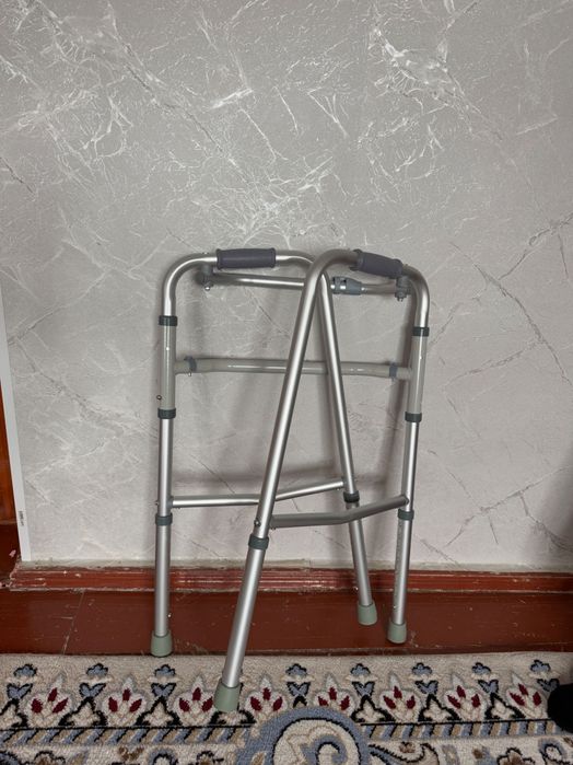 Ходунок для взрослых