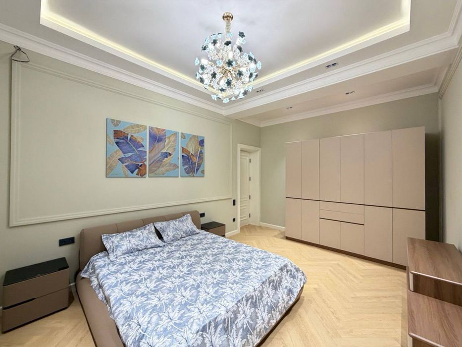 3 қаватли угловой енги евро ховли  сотилади