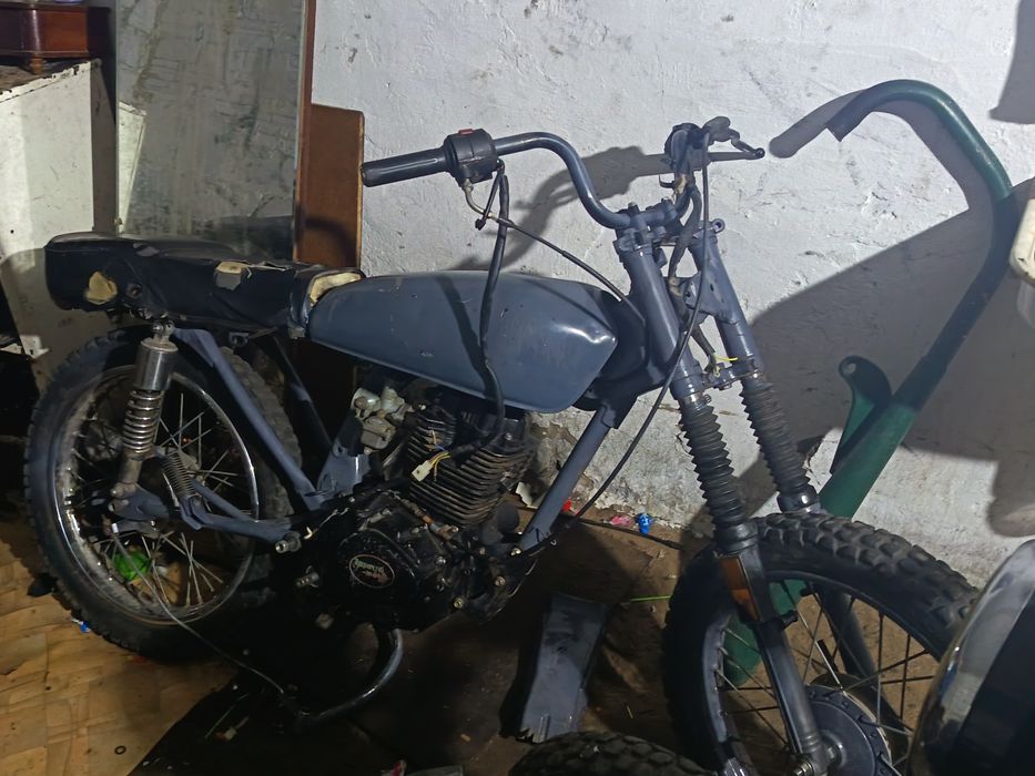 Продам мотоцикл 150 кубов