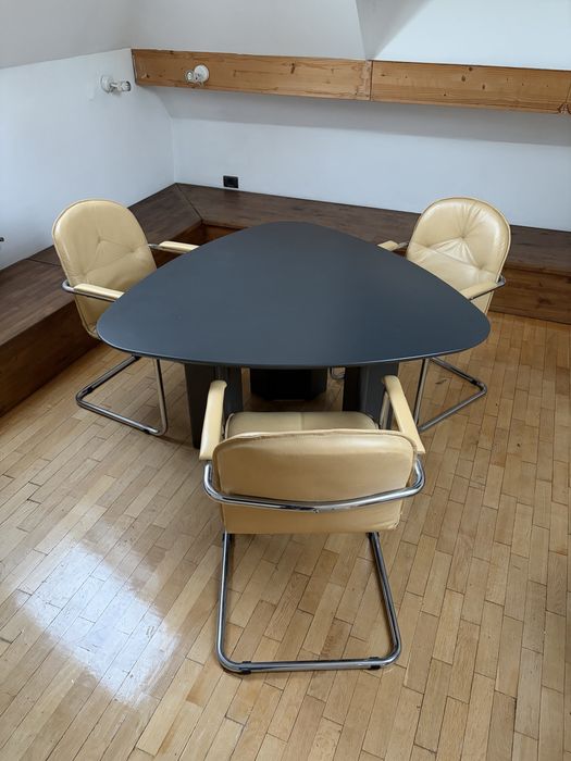 Premium Quality Office Furniture – Calitate la o fracțiune din preț