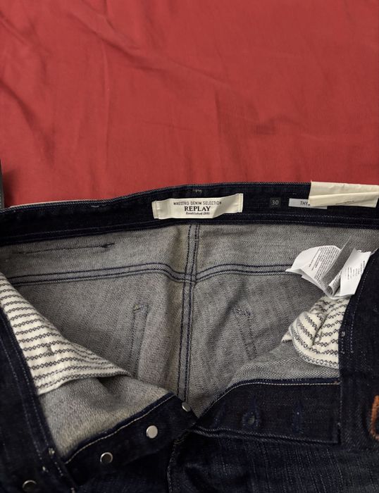 Мъжки дънки Reply