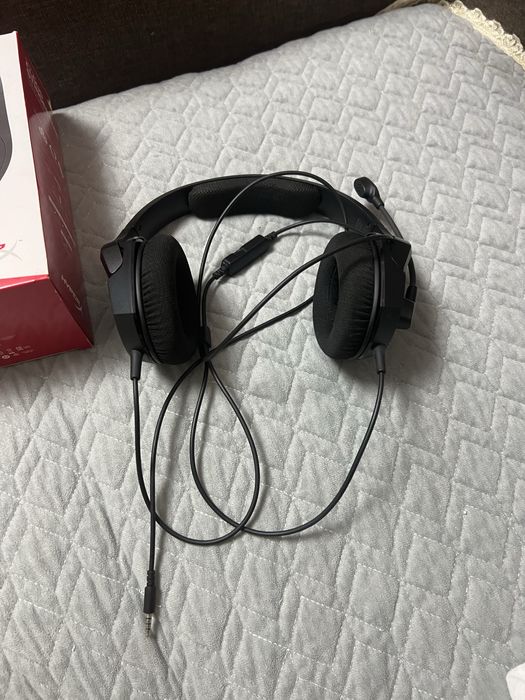 Продам наушники Hyper X 10 000