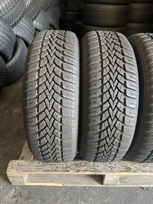 4 anvelope iarna 195/65/15 Dunlop 8 mm!