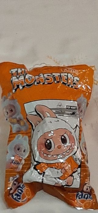 Papusa Pop Mart  Labubu Monsters noua  sigilata