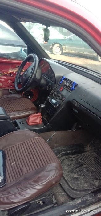 Мерседес Бенц с180