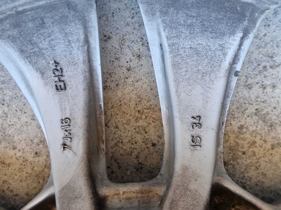 Оригинални джанти BMW 16 цола и зимни гуми Michelin Alpin 6 205/55/16