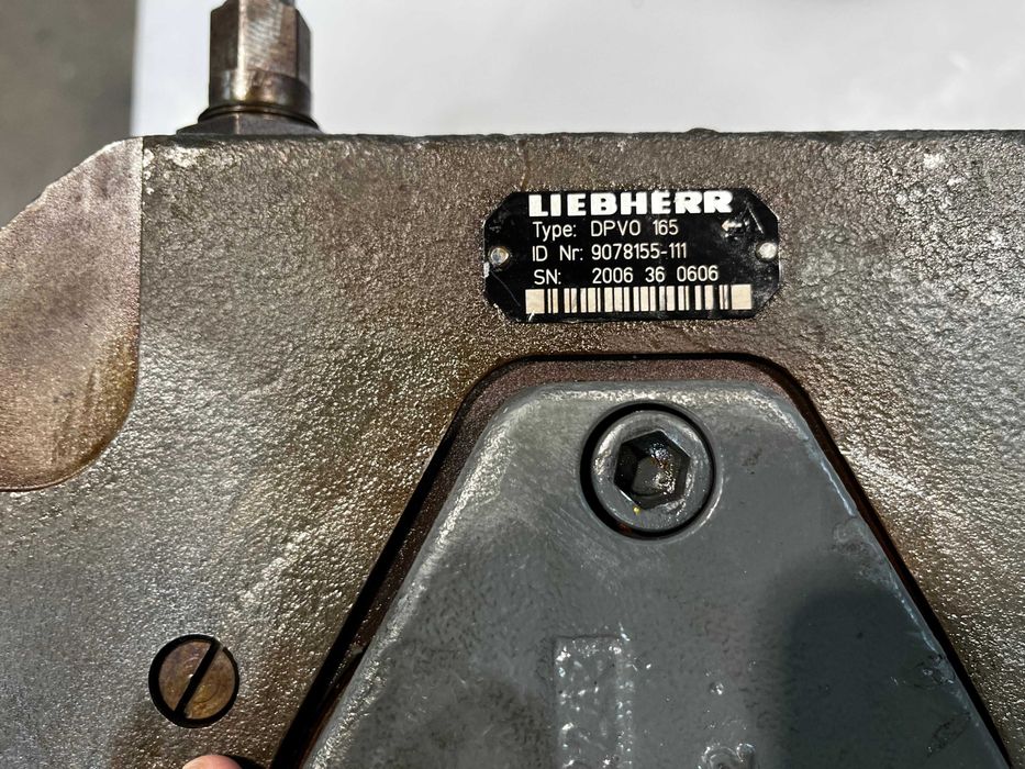 Pompa hidraulica originala Liebherr Reconditionata DPVO 165