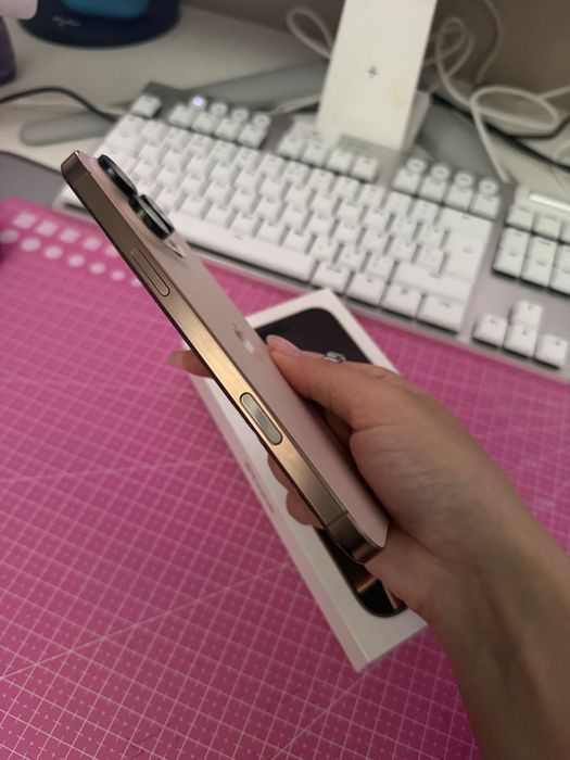 Iphone 16 Pro max Desert Titanium