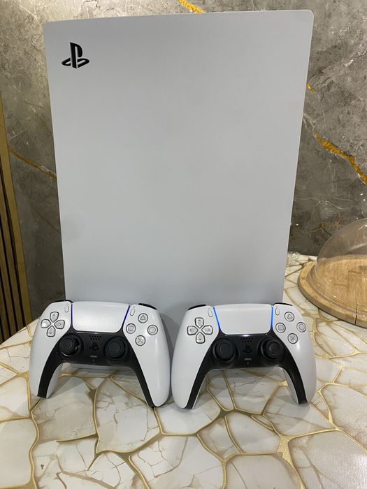 Продам PS5 825GB