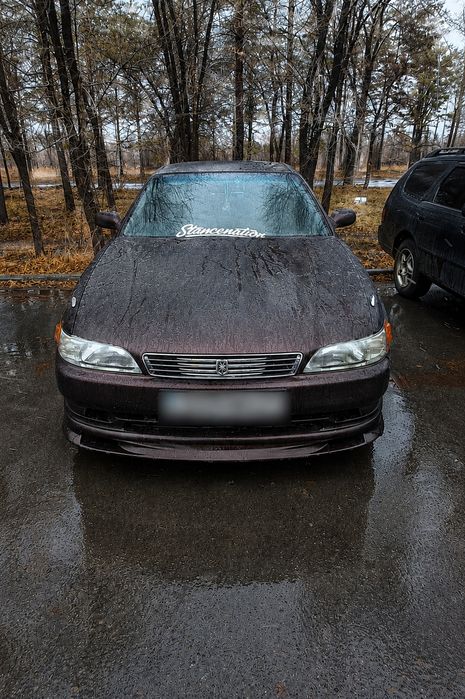 Продам передний бампер для Toyota Mark 2 90