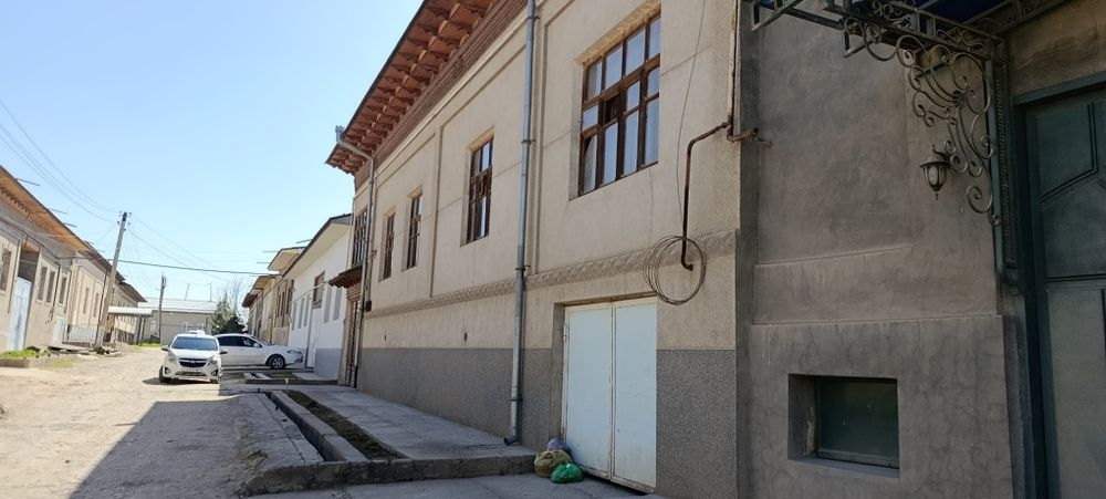 Тошкент Тумани Атипи жоелашнан.10 сутик.ховли. сотилади.сурочно.