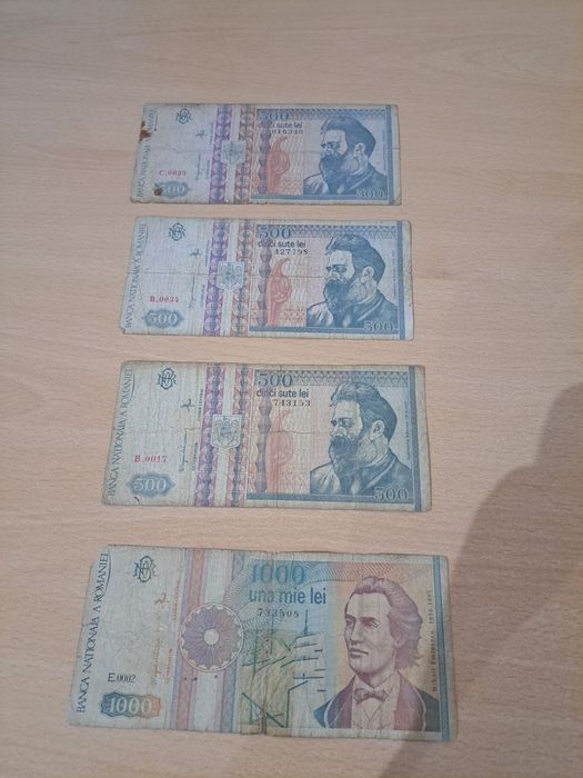 Vând bancnote vechi