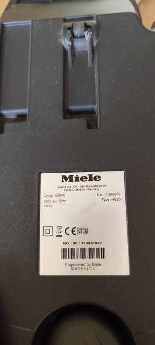 Прахосмукачка Miele + HEPA AirClean филтър