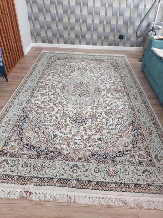 Туреций  шёлковый ковёр