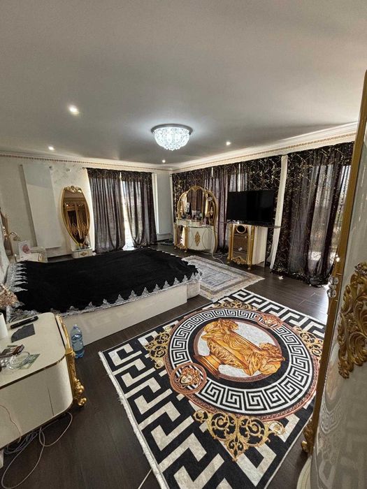 Casă de vânzare Zonă Carrefour