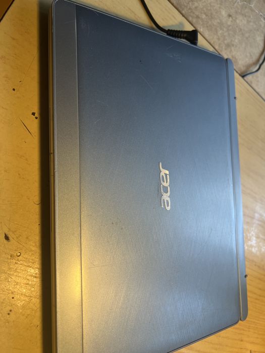 Vand laptop/ tableta Acer 2in1