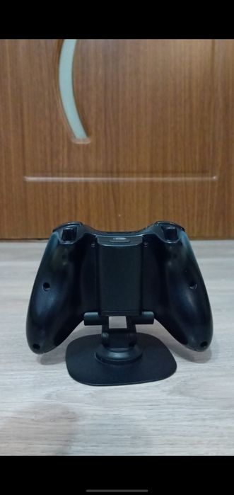 Controller de xbox 360 slim  în stare foarte bună
