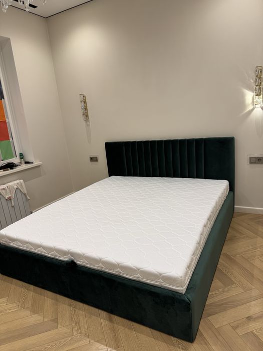 Кровать двухспальная