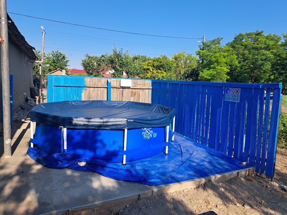 Piscina de vanzare 3,8 Tone , 3,7 metrii diametru