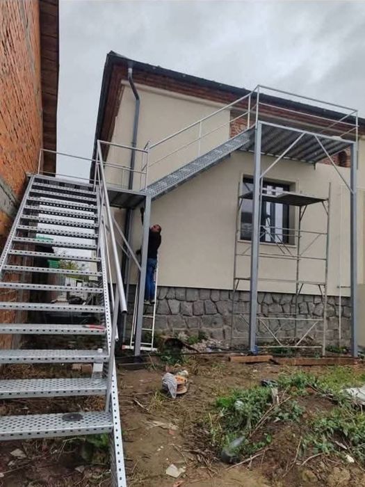 Scări metalice galvanizate