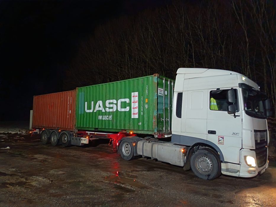 Vand containere 20" , 2 buc in stare f buna