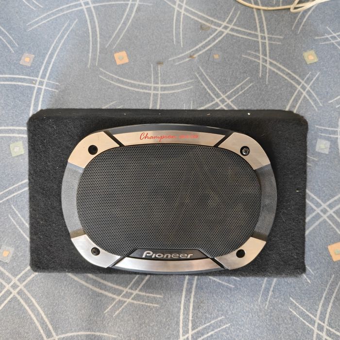 Продам подиумы для аудио колонок