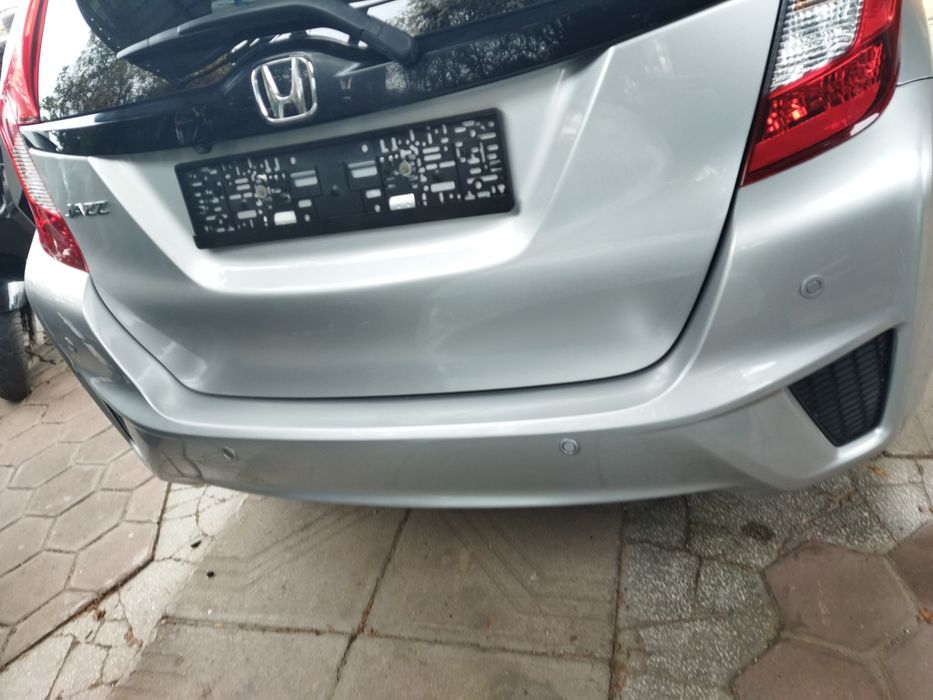 Задна броня за Хонда Джаз 2015-2018 Джазз Jaz Honda Jazz решетка задна