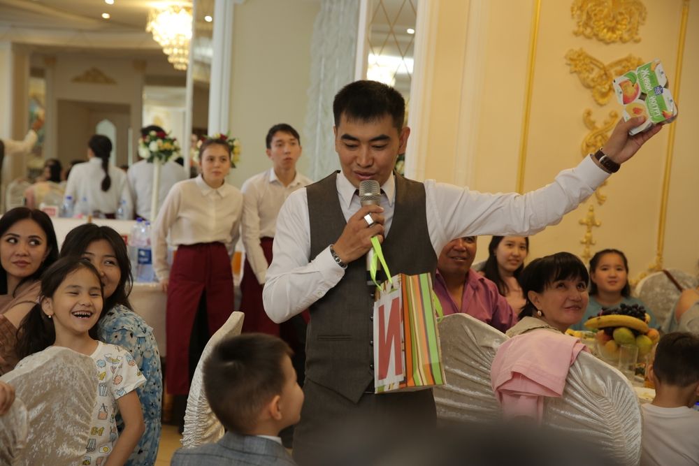 Тамада Асаба Аян Сулеев