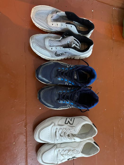 Кроссовки сатылады