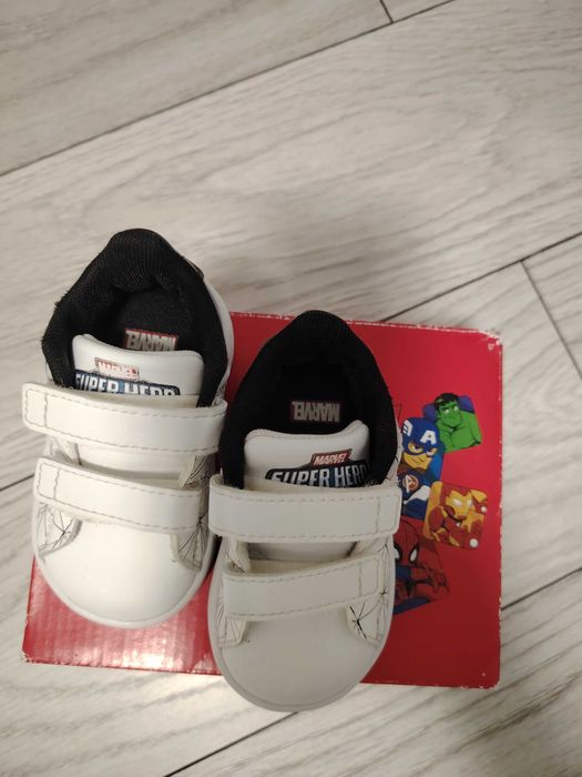Adidasi Adidas  Marvel